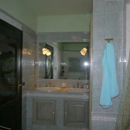 Apartment Adry Monteluro